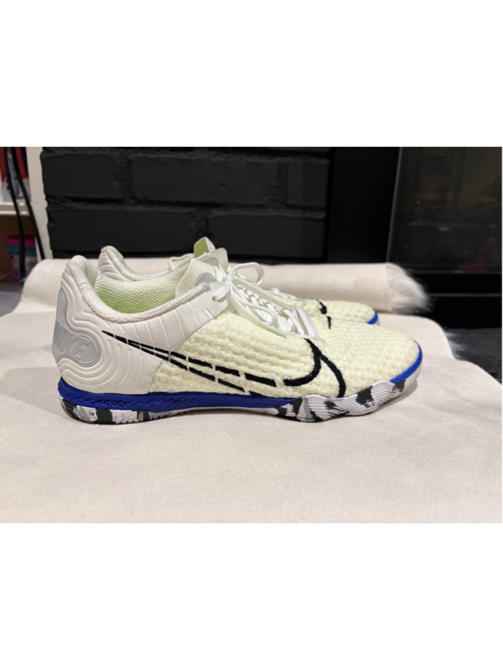 Men's Nike Gato White Blue Sneakers Size 9